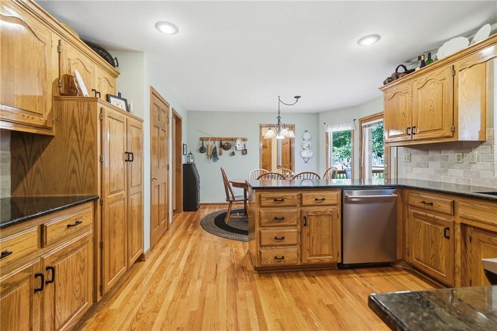 5326 Spring Avenue — photo 14