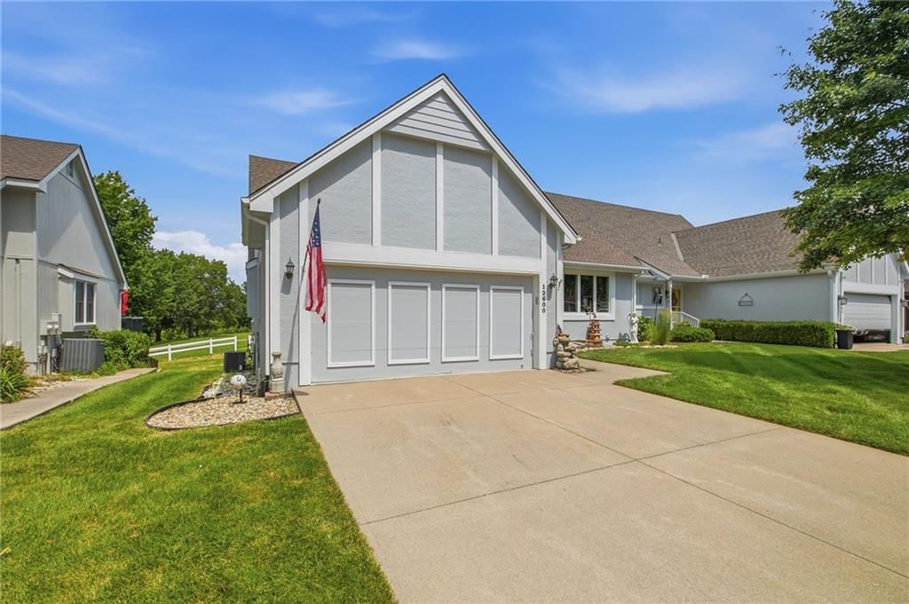 Photo 2 of 29 - 12600 E 86 Terrace, Kansas City, MO 64138