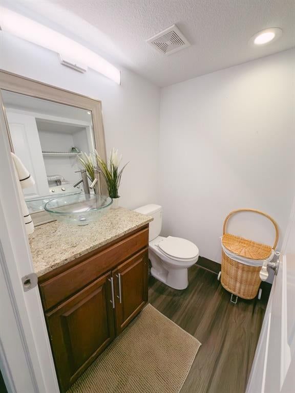 725 N 75th Terrace — photo 14