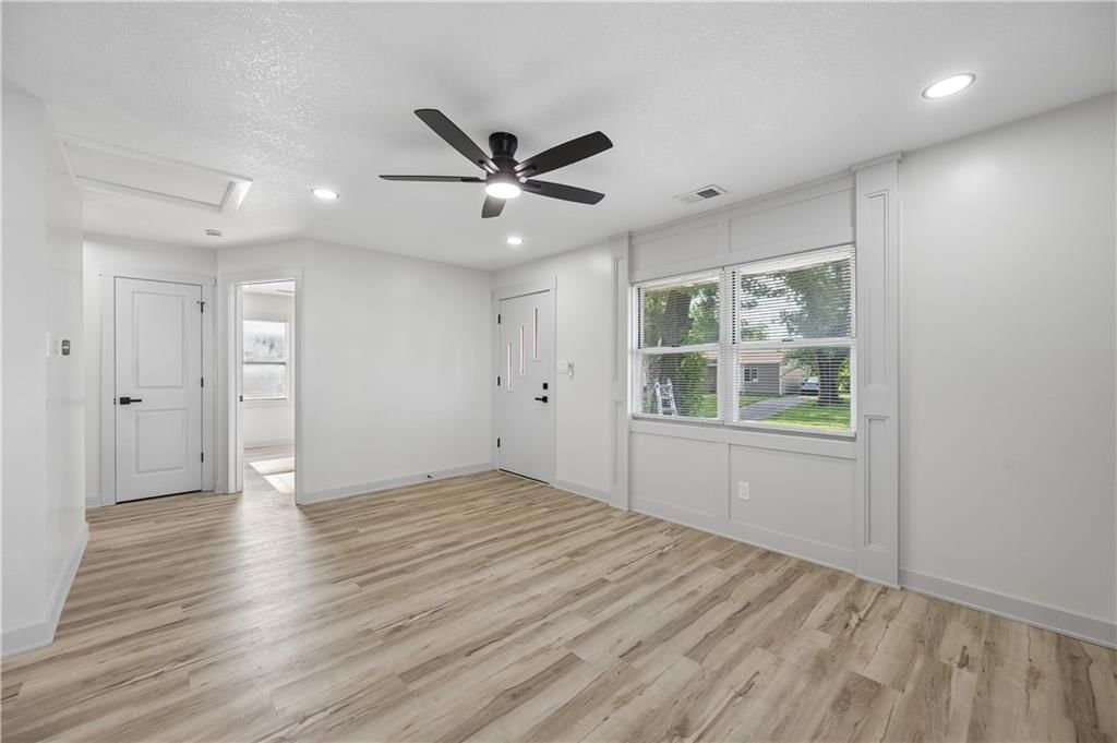 5018 Locust Avenue — photo 6