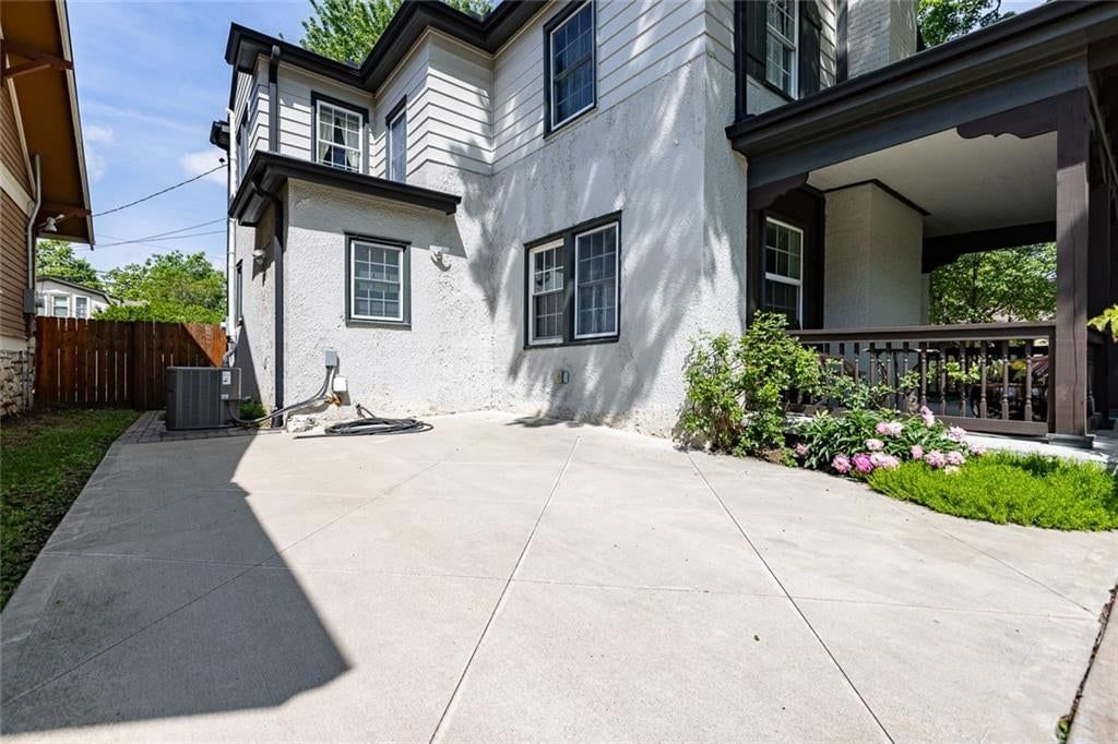5600 Harrison Street — photo 42