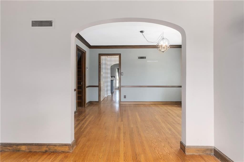 3200 EVERETT Avenue — photo 6