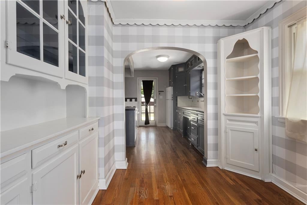 3200 EVERETT Avenue — photo 10