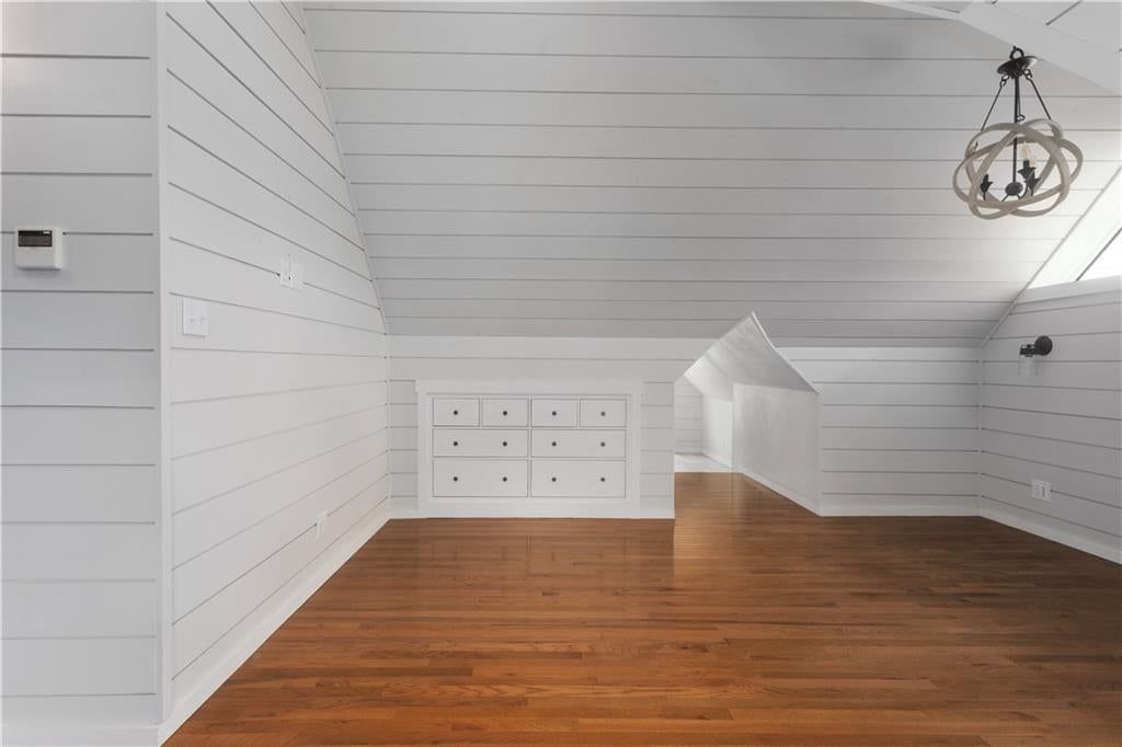 3200 EVERETT Avenue — photo 31