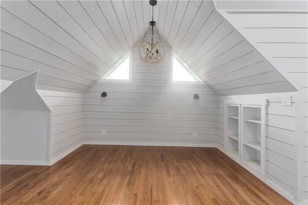 3200 EVERETT Avenue — photo 32
