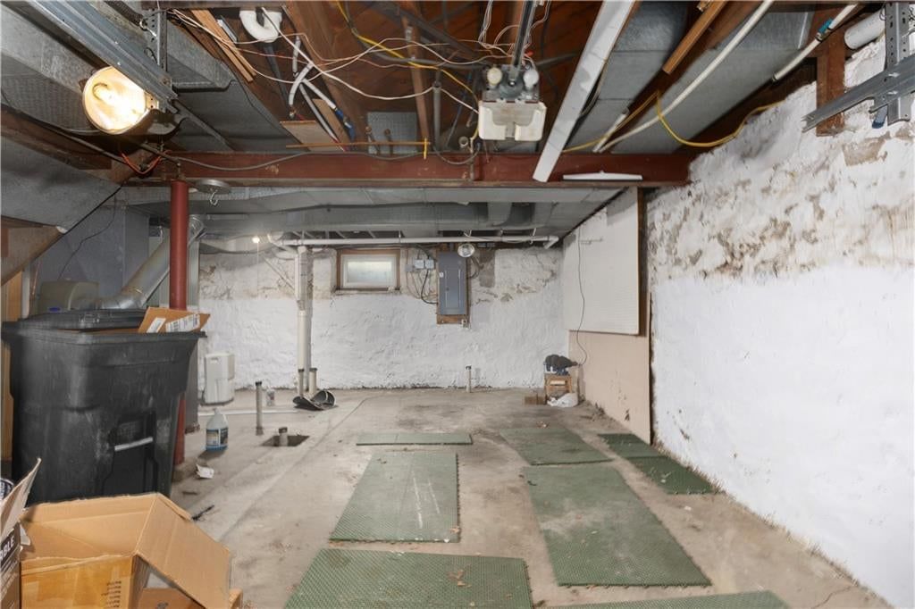 3200 EVERETT Avenue — photo 43