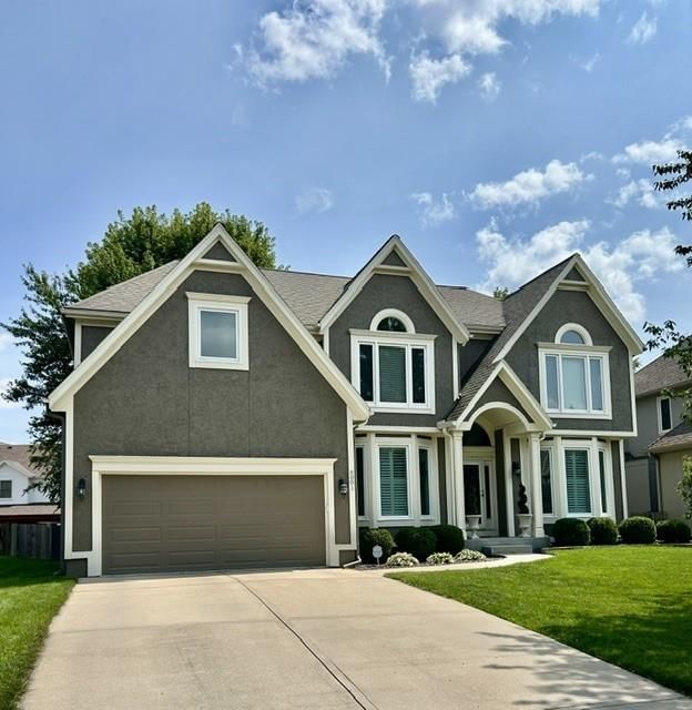 8001 W 130th Street — photo 1