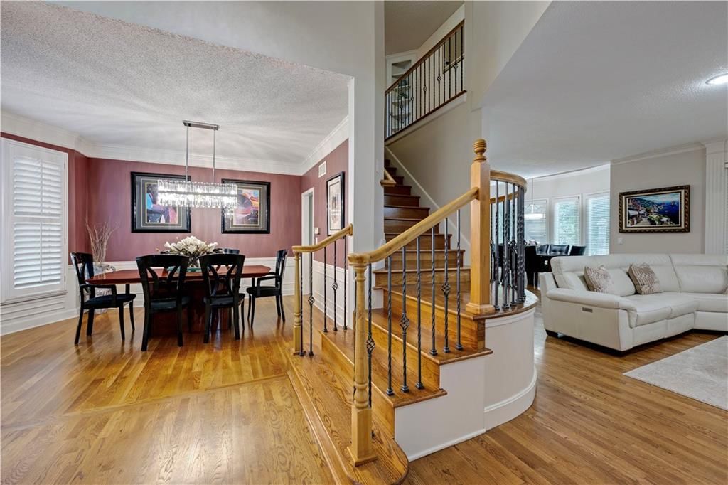 8001 W 130th Street — photo 15