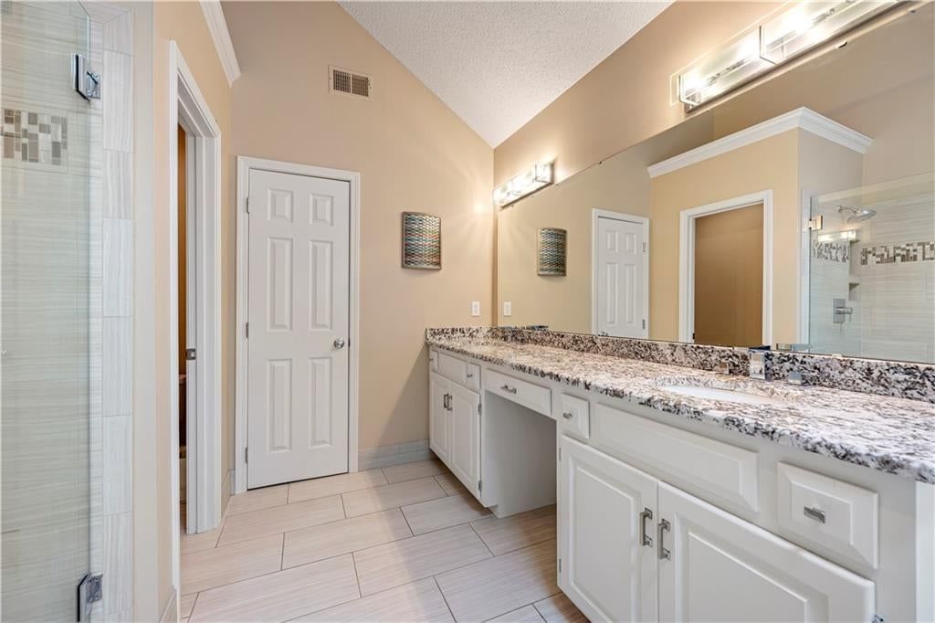 8001 W 130th Street — photo 25