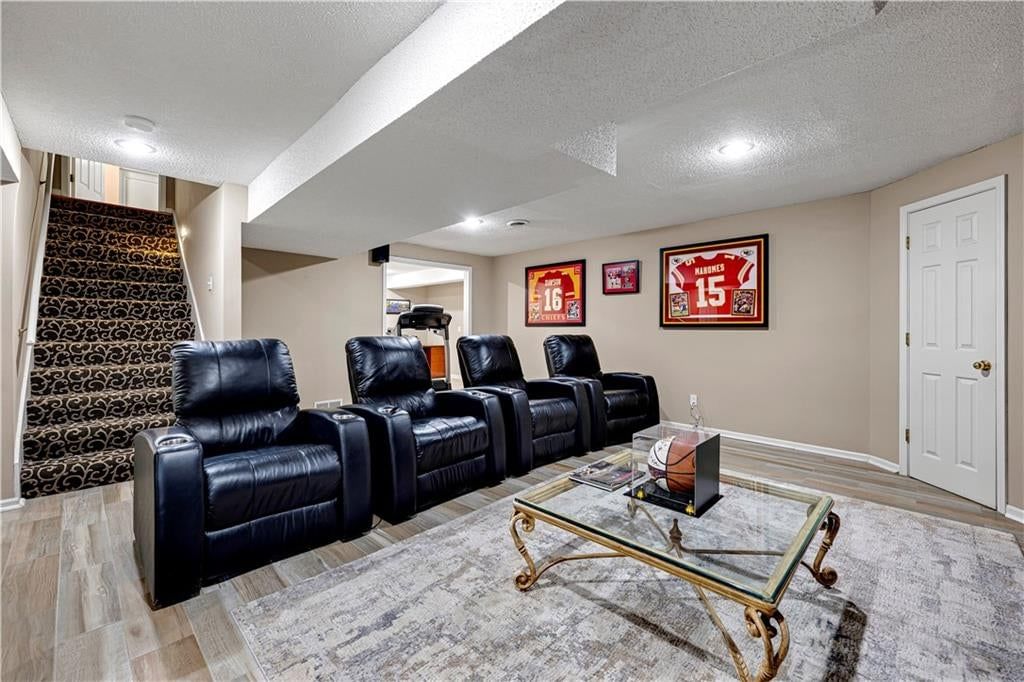 8001 W 130th Street — photo 34