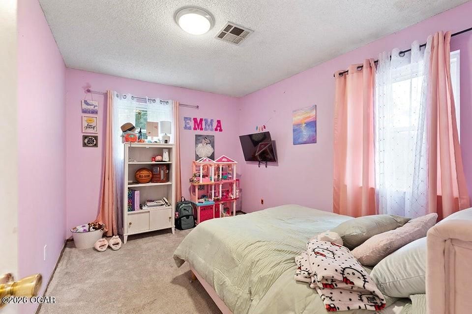 2223 Garfield Avenue — photo 10