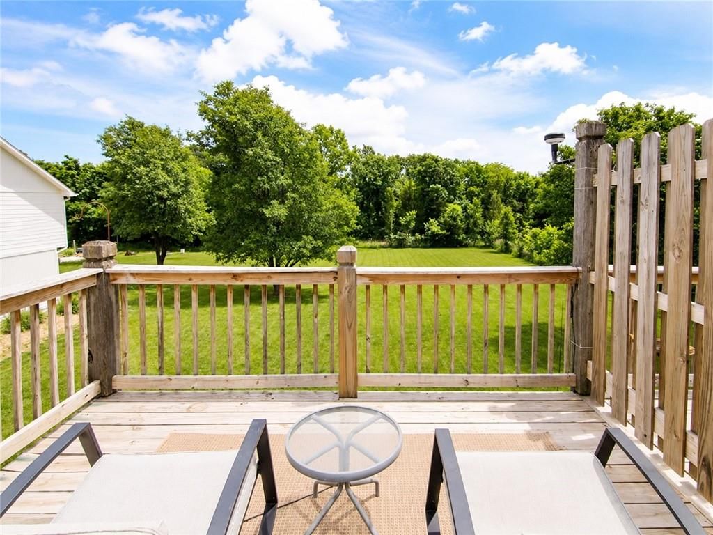 Photo 18 of 26 - 5133 Woodland Drive, Shawnee, KS 66218