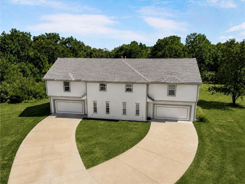 5129 Woodland Drive, Shawnee, KS
