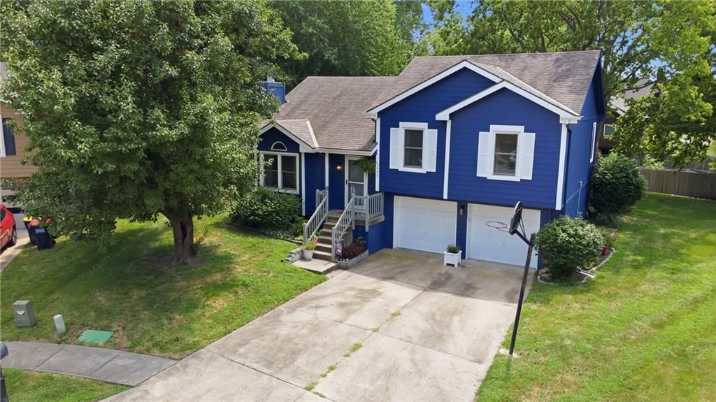 1507 Emerald Circle — photo 1