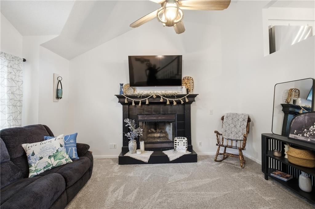 1507 Emerald Circle — photo 5