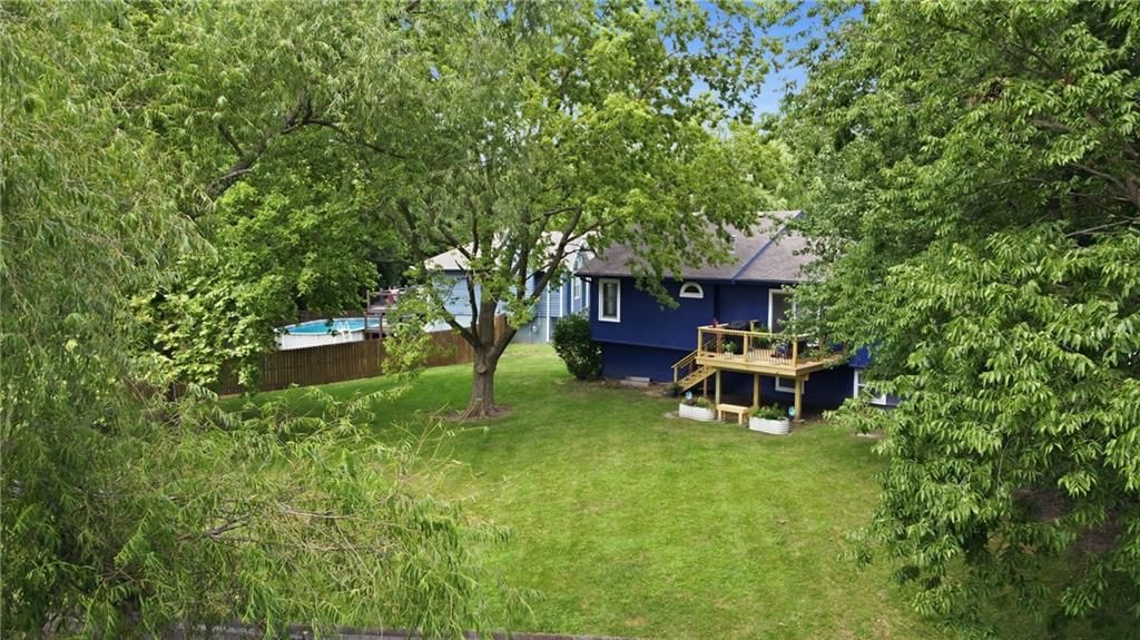 1507 Emerald Circle — photo 32