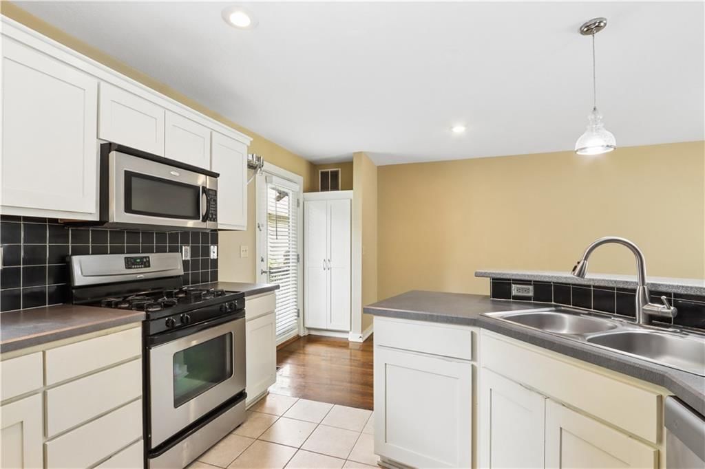 4530 Jefferson Street — photo 6