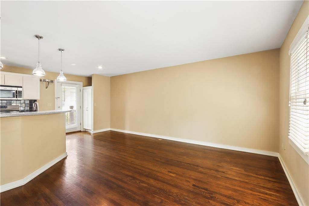 4530 Jefferson Street — photo 9