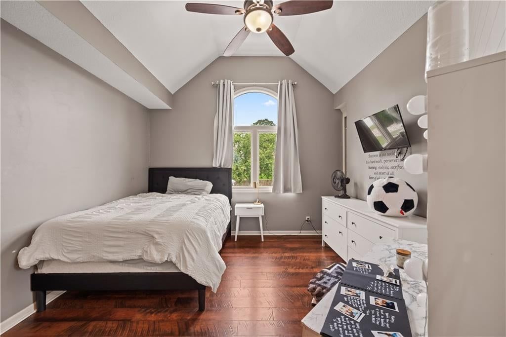 609 NE Persimmon Circle — photo 29