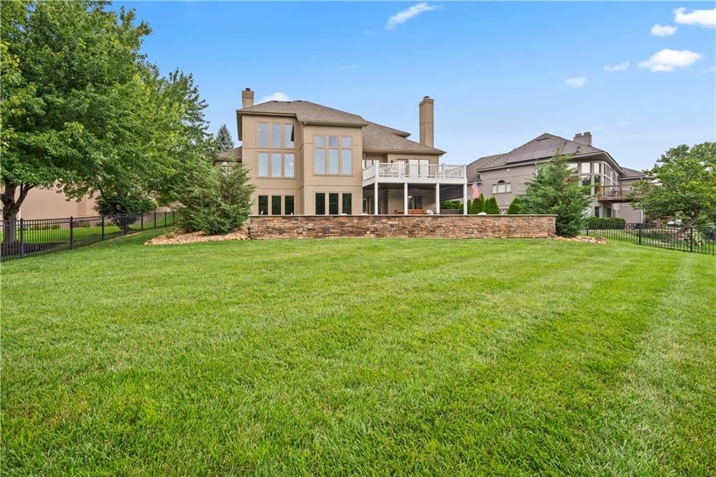 609 NE Persimmon Circle — photo 39