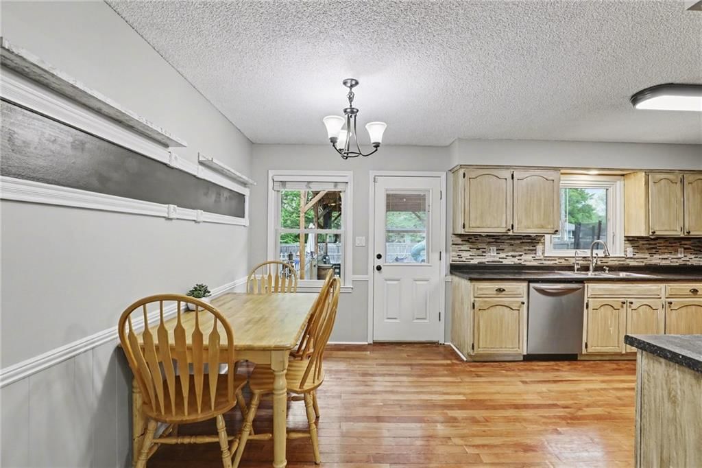 Photo 8 of 30 - 518 S Franklin Street, Raymore, MO 64083