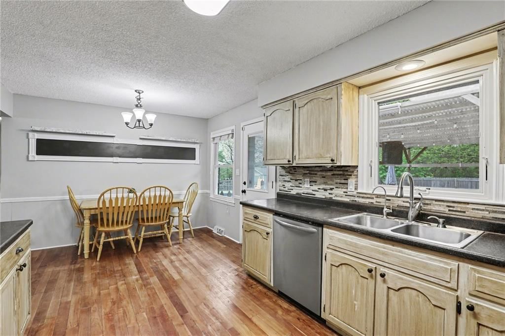 Photo 9 of 30 - 518 S Franklin Street, Raymore, MO 64083