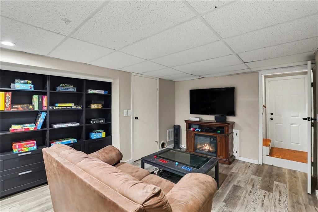 Photo 19 of 30 - 518 S Franklin Street, Raymore, MO 64083