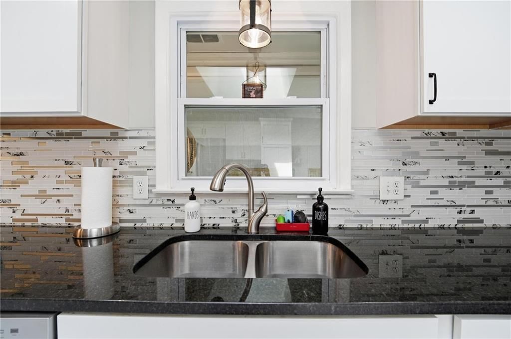 3914 S River Boulevard — photo 4