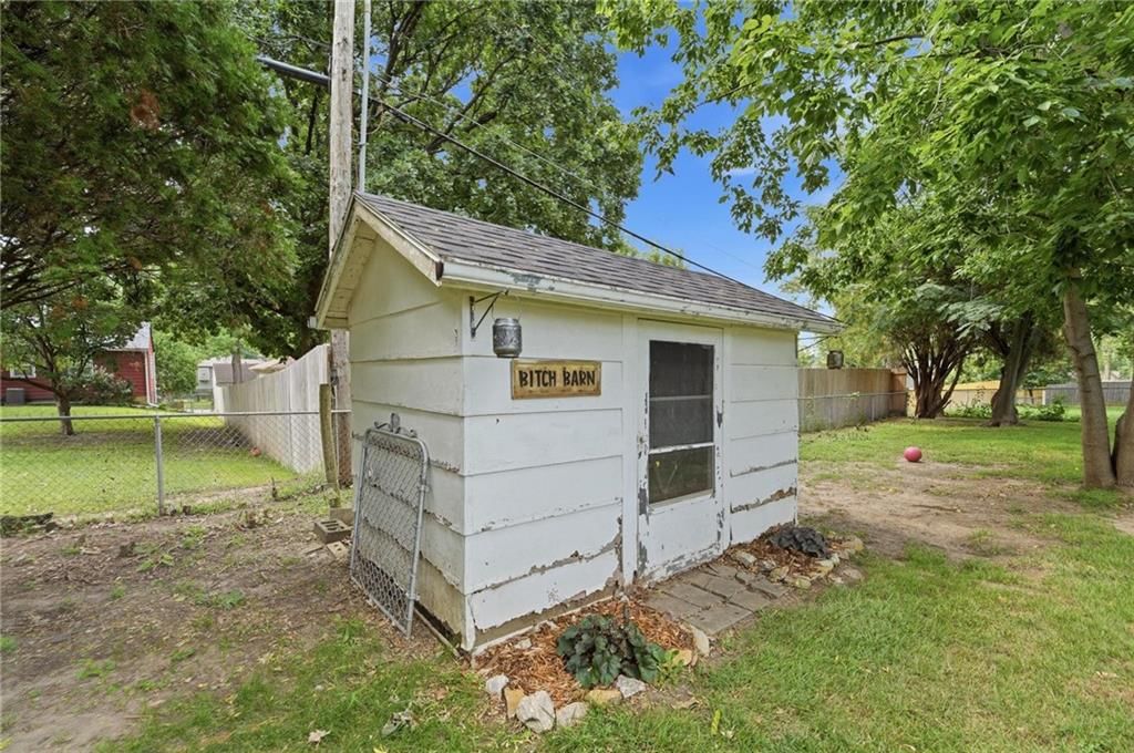 3914 S River Boulevard — photo 72