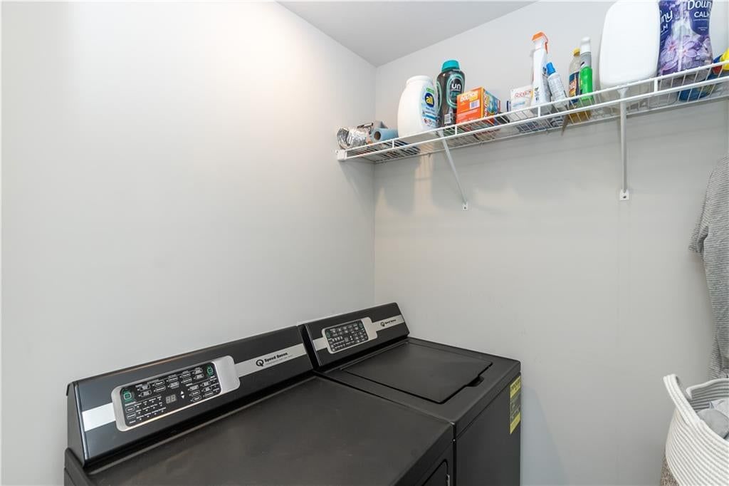 727 Connor Street — photo 19
