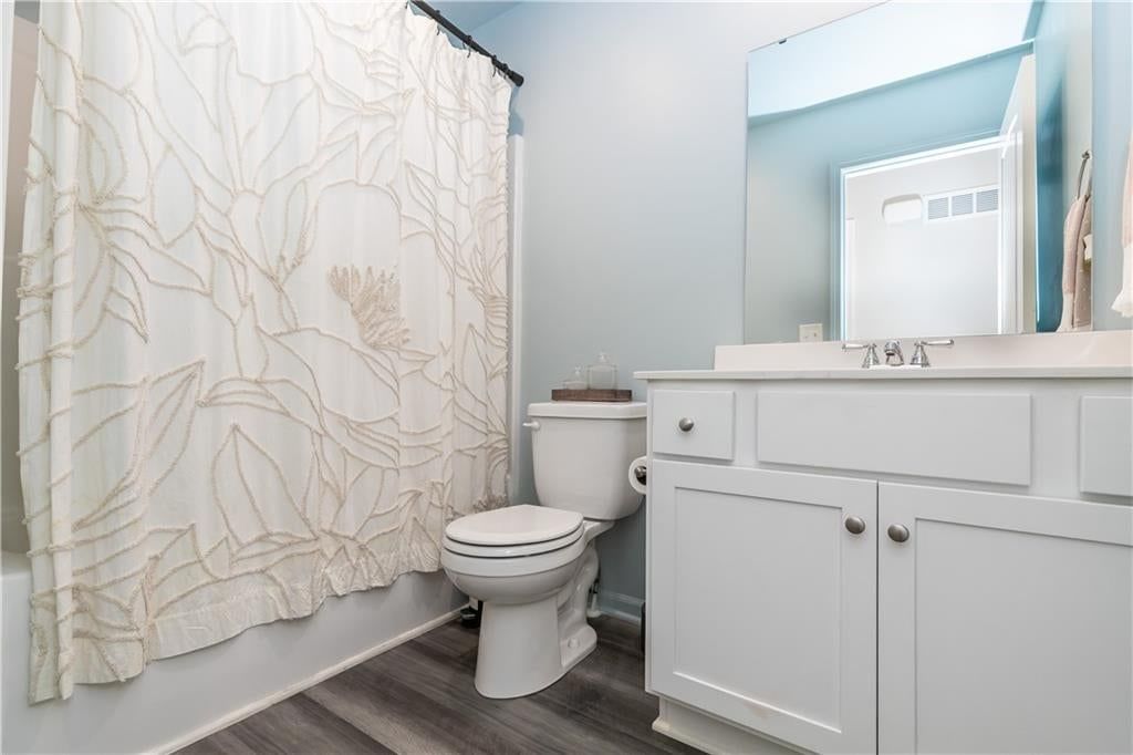 727 Connor Street — photo 22
