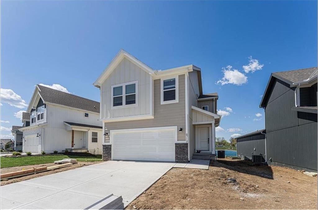 1433 SE Vantage Point Drive — photo 1