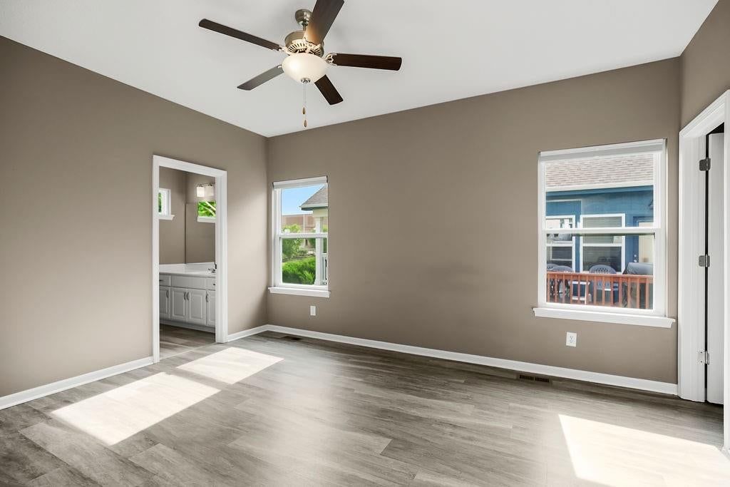 1300 Armstrong Avenue — photo 11