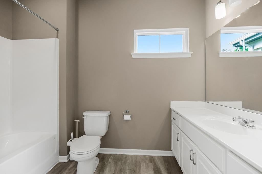 1300 Armstrong Avenue — photo 12