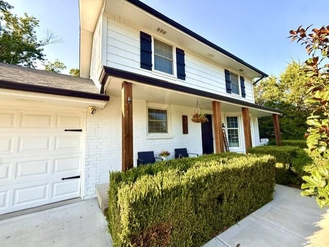 2416 W Post Oak Road — photo 2