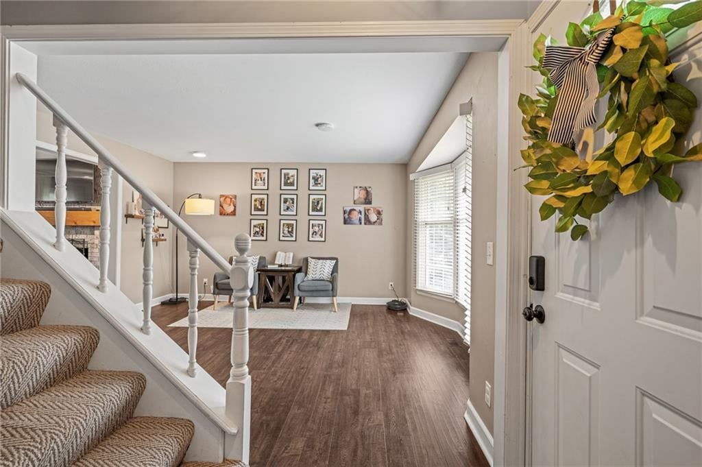 2416 W Post Oak Road — photo 17
