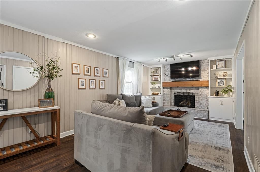 2416 W Post Oak Road — photo 25