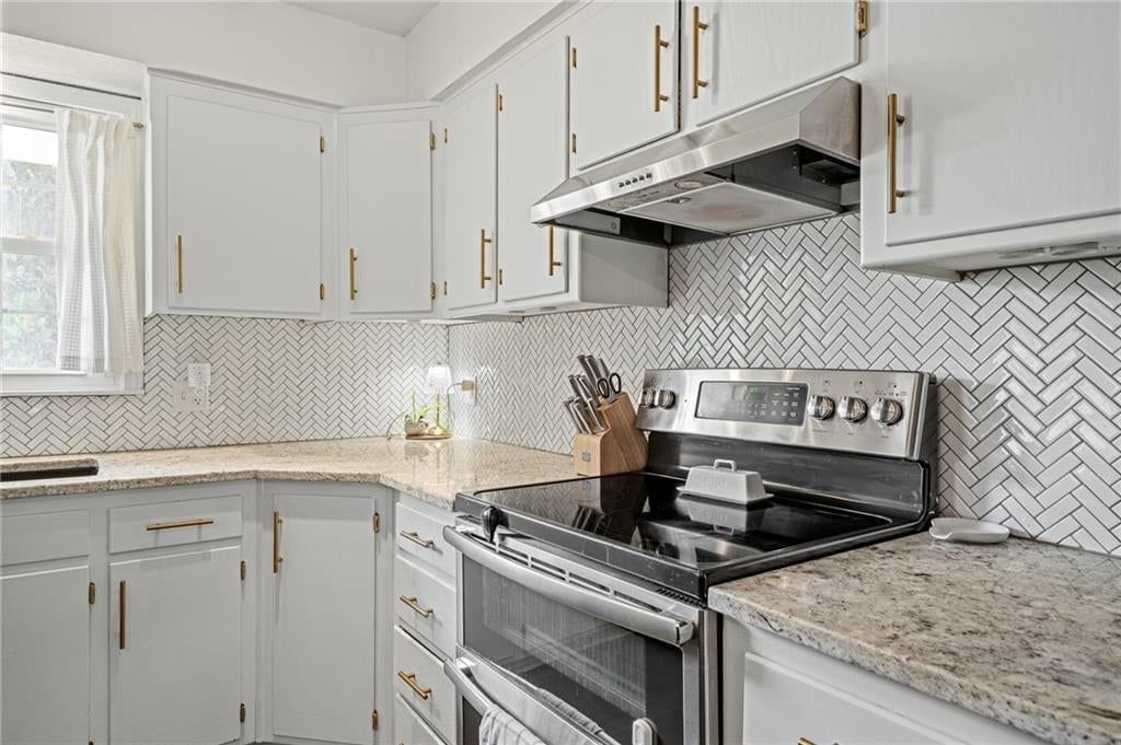 2416 W Post Oak Road — photo 27