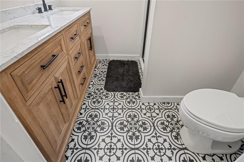2416 W Post Oak Road — photo 35
