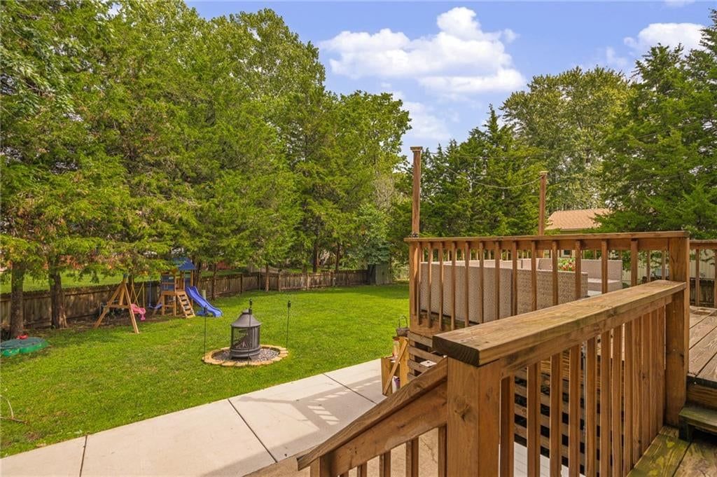 2416 W Post Oak Road — photo 44