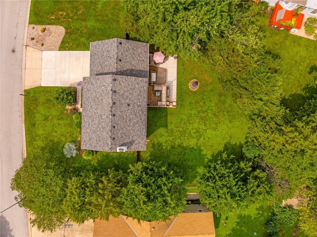 2416 W Post Oak Road — photo 54