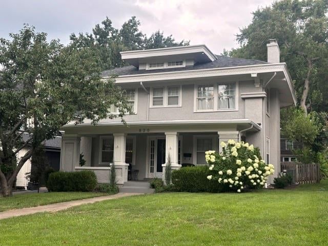 820 W 72nd Street — photo 1