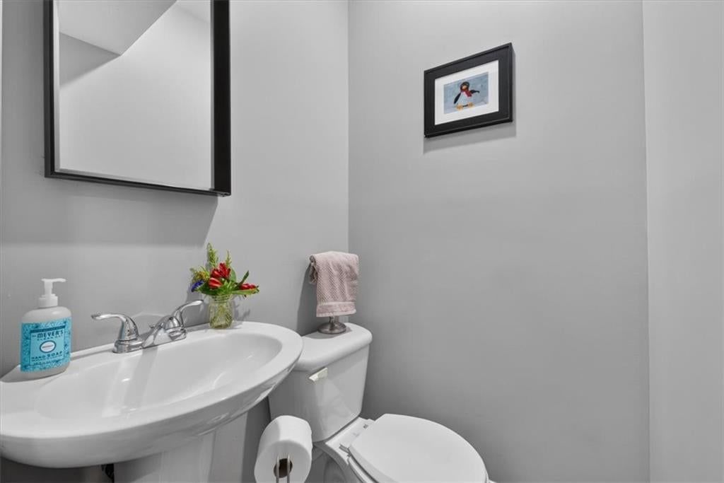820 W 72nd Street — photo 11