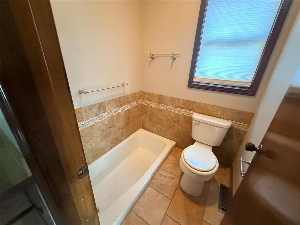 6925 Long Avenue — photo 11