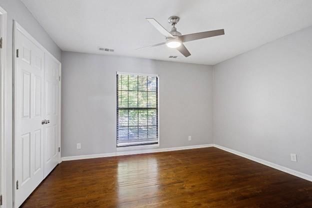 4038 Clark Avenue — photo 9