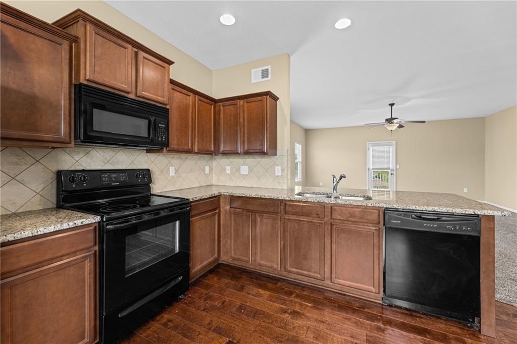 11109 N Jefferson Street — photo 12