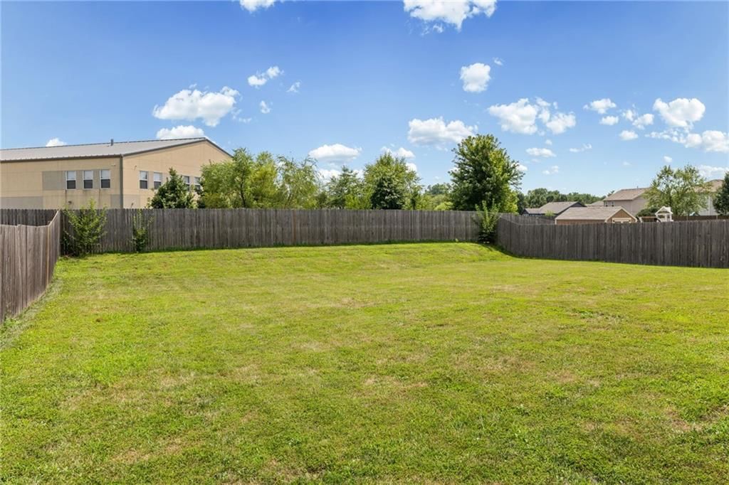 11109 N Jefferson Street — photo 32