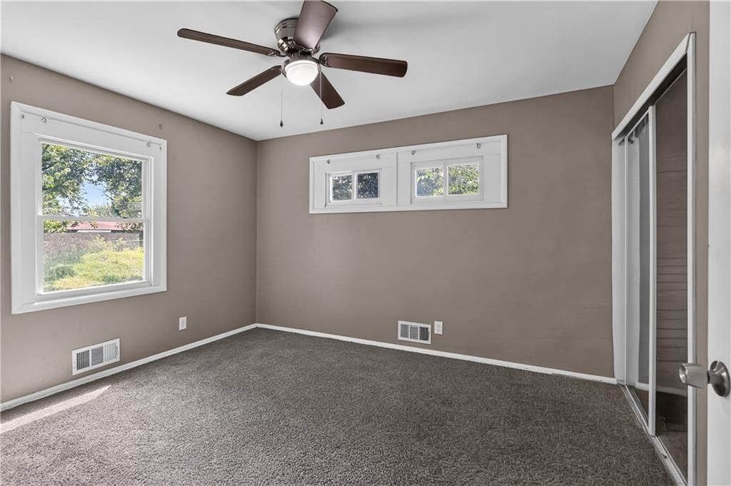 4131 E Vineyard Road — photo 4