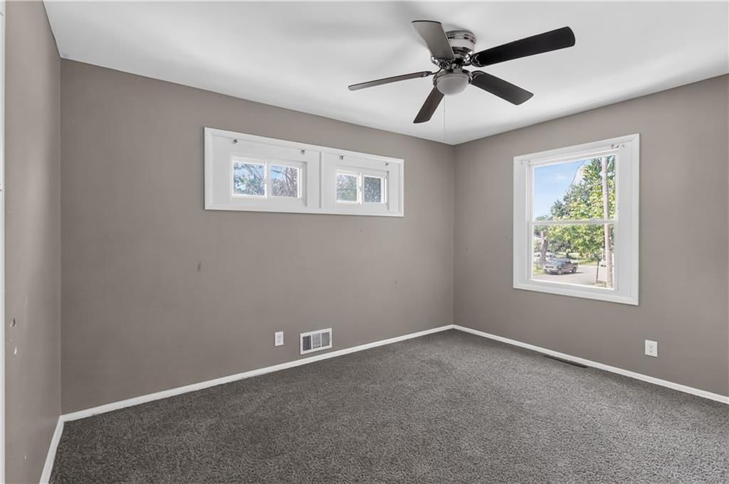 4131 E Vineyard Road — photo 6