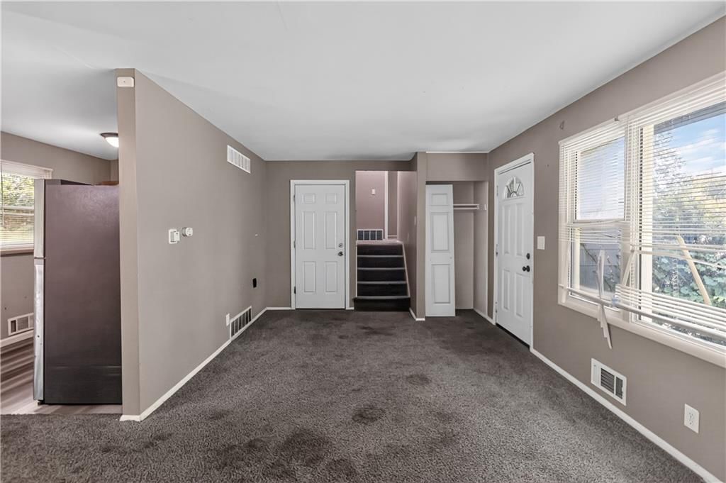 4131 E Vineyard Road — photo 7